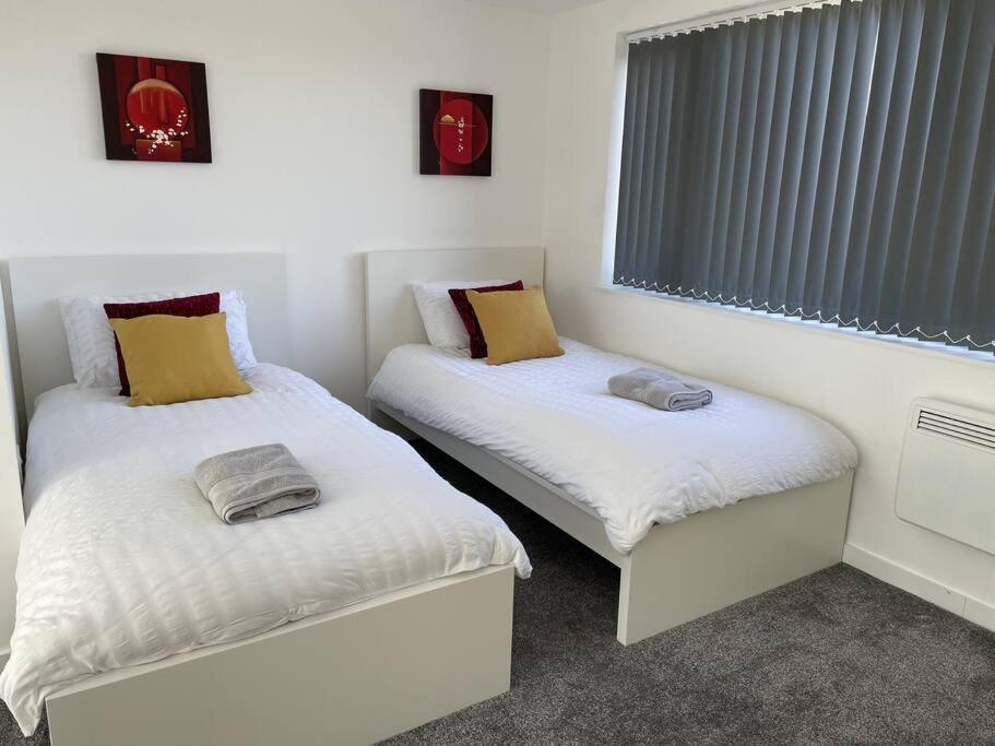 Paradigm House, Modern 2-Bedroom Duplex Apartment 2, Free Parking, Oxford Exteriör bild