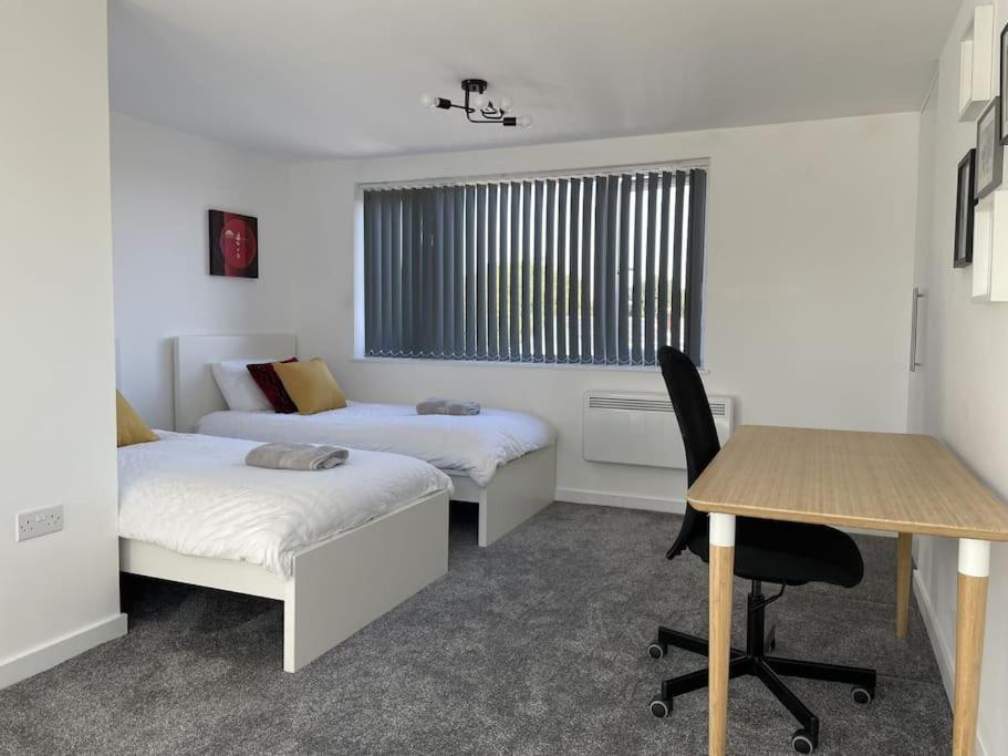 Paradigm House, Modern 2-Bedroom Duplex Apartment 2, Free Parking, Oxford Exteriör bild