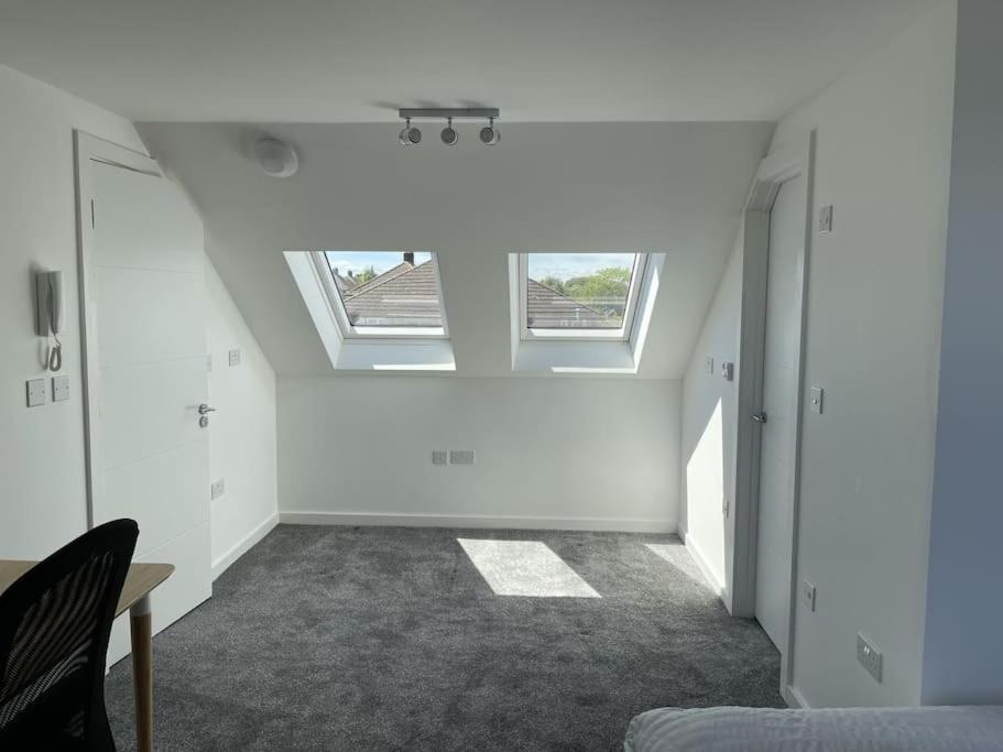 Paradigm House, Modern 2-Bedroom Duplex Apartment 2, Free Parking, Oxford Exteriör bild