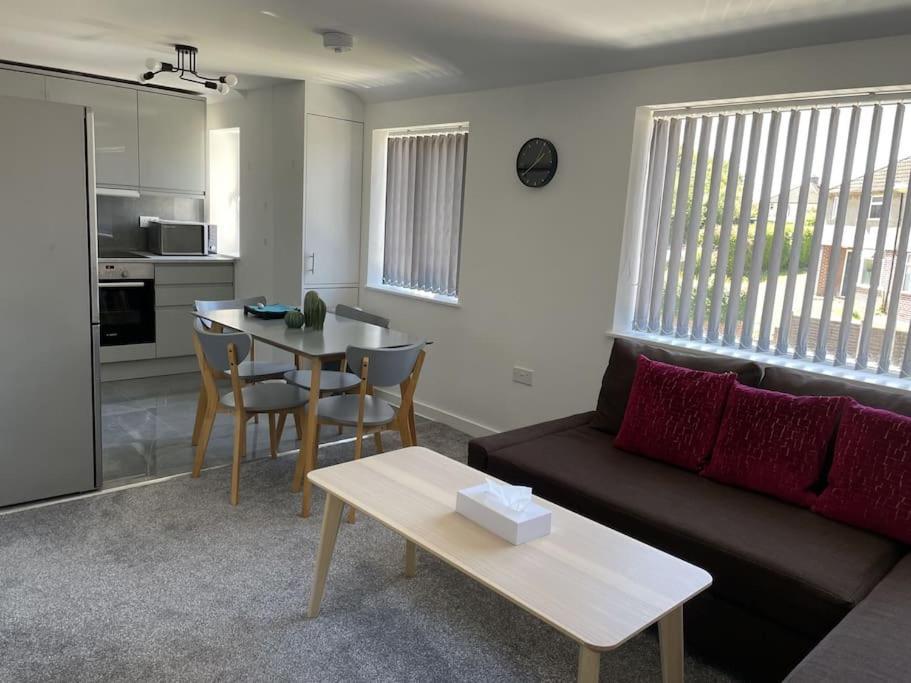 Paradigm House, Modern 2-Bedroom Duplex Apartment 2, Free Parking, Oxford Exteriör bild